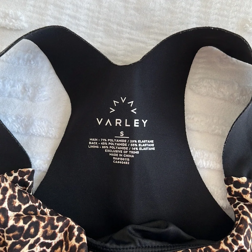 Varley Leopard Workout Set - Picture 11 of 14